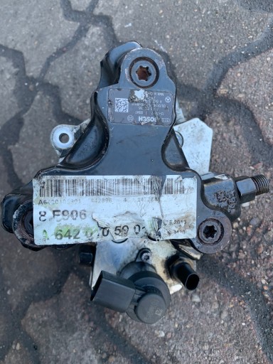 Топливный насос впрыска SPRINTER 319 A6420105901