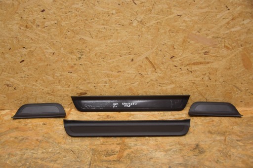 КОМПЛЕКТ НАКЛАДОК НА ПОРІГ З 4 ШТ. SPORTAGE V NEW ORIGINAL 23r NEEDLE