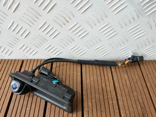 Микровыключатель камеры заднего вида hyundai tucson iii lift 95760-d7100