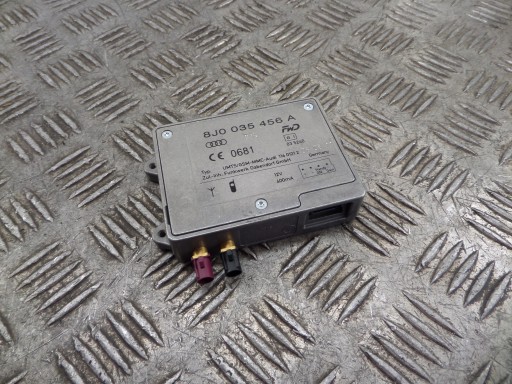 AUDI A6 amplifier ANTENY 8J0035456A