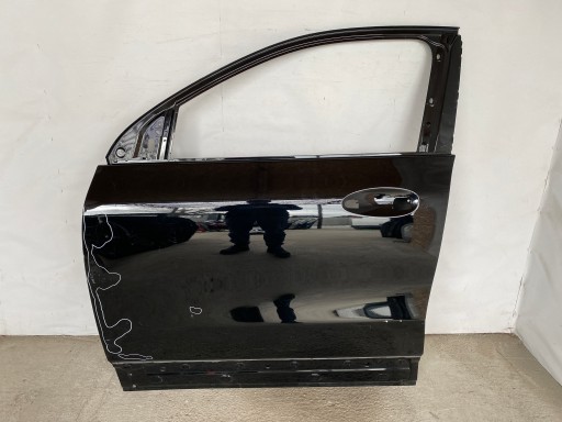 Mercedes gla 247 w247 left door front poznań (фондовая биржа)