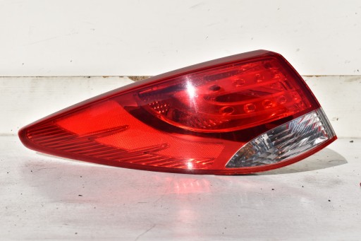 light left rear part HYUNDAI IX35 2010-2015R 92401-2Y0 EU