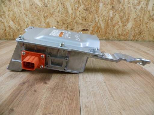 Toyota RAV4 V modul Bedienteil Sicherungen akumulatora 8267042020A