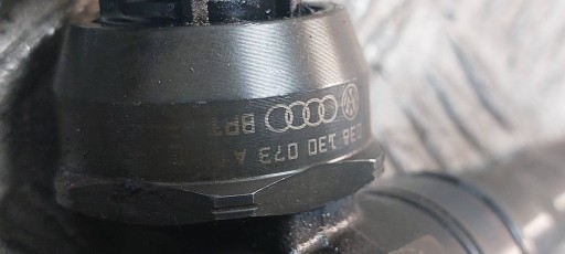 Einspritzdüsen KOMPLET VOLKSWAGEN GOLF IV 038130073AM