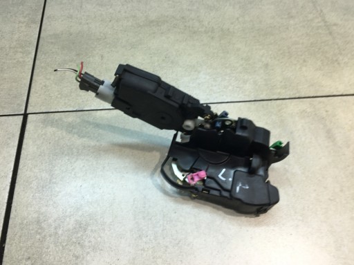 lock door left front SUBARU LEGACY III 4 PIN
