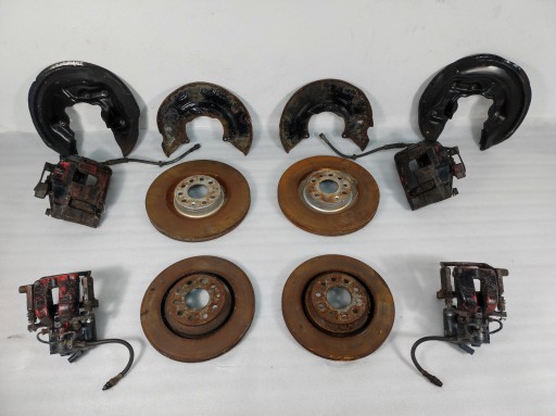 3C0413031D - Диски супорти гальма 310 345 пассат сс 3.6 свап