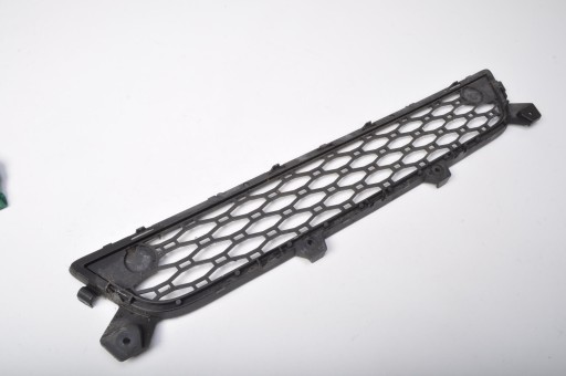 VOLVO XC60 И РЕШЕТКА РАДИАТОРА 30763423