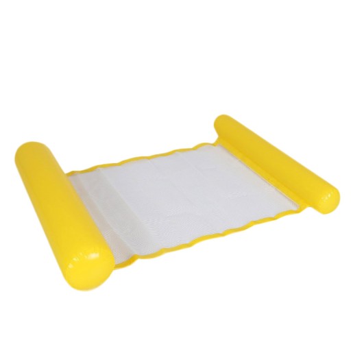 У воду басейну надувний матрац літнє крісло