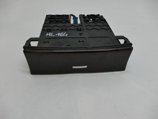 A1648100030 - MERCEDES ML W164 коробка для зберігання Полиця прикурювач спереду