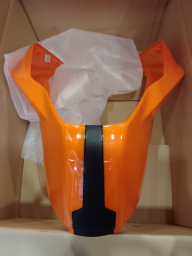 64108054100EB - КРИШКА ПАЛИВНОГО БАКА KTM DUKE 790 2022