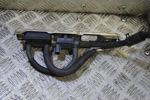 Lexus RX400 H 3.3 V6 вакуумний клапан