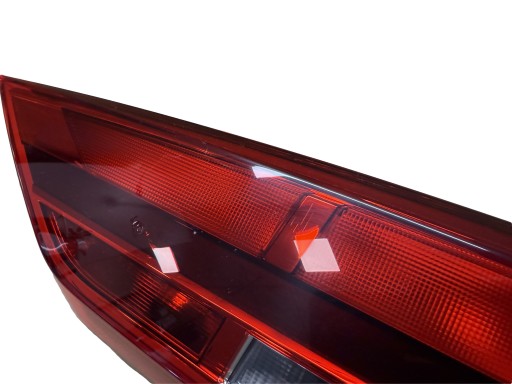 AUDI Q3 83A light right rear part 83A945076