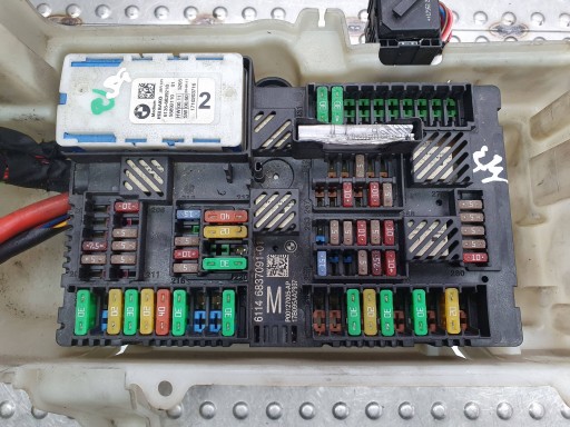 fuse box distributor PRADU 6837091 BMW G11 G12 G30 G31 G32