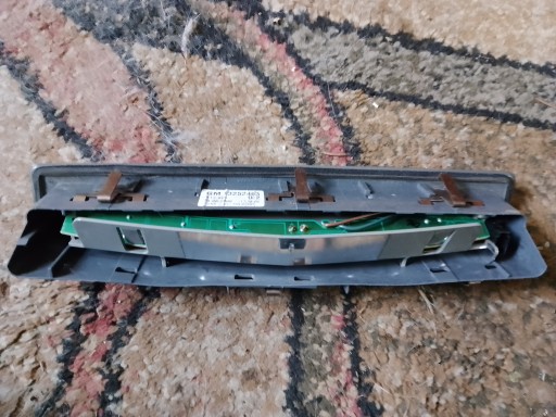 SVJETLO STOP ZADNJA HAUBA OPEL ZAFIRA B 13252463