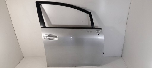 Toyota Verso door front right (T119)