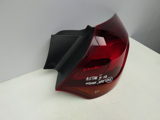 2009r + Opel Astra IV J Hb 5D ladna light rear part right CIEMNA original