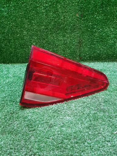 light left rear W KLAPIE VOLKSWAGEN TOURAN III 5TA945093D