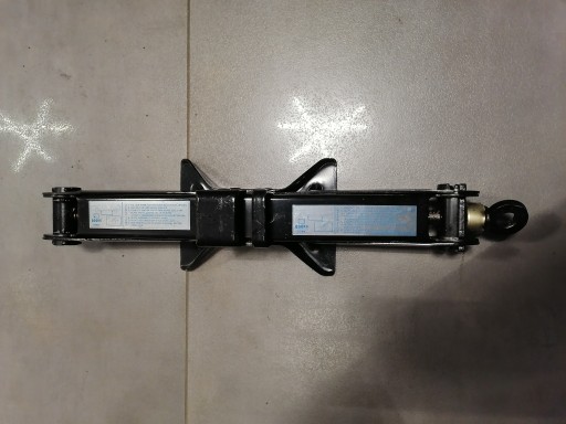 MAZDA PREMACY ДОМКРАТ ТРАПЕЦЕИДАЛЬНЫЙ