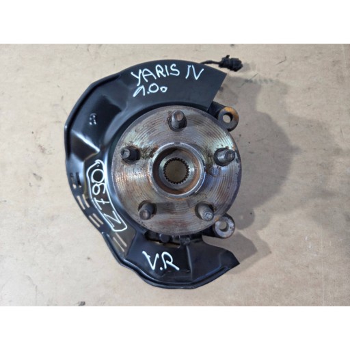 Toyota Yaris IV XP21 1,0 swing front right FS10R (Z790)