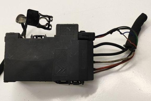 Розподільна коробка напруги peugeot 5008 9810872780 1.56l дизель 82kw