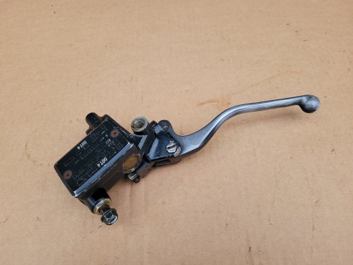 Honda VF 750 F RC 15 главный тормозной цилиндр передний