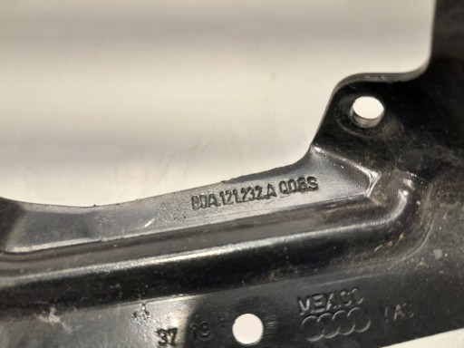 AUDI Q5 80A Support plaque POMPY d’eau 80A121232A