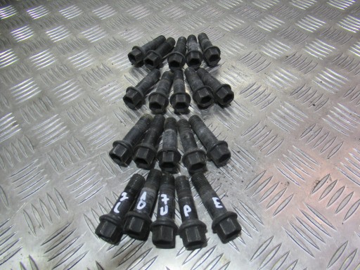 A2228602092 - Мерседес W217 AMG 4.5 болты колеса комплект