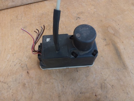 НАСОС ЦЕНТРАЛЬНОГО ЗАМКА VW GOLF III 1H0962257B