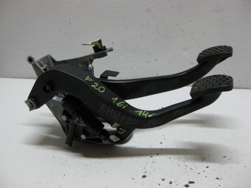 BMW F20 1.6i 14R PEDAL Frein Embrayage 6860643