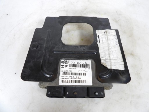PEUGEOT 307 2.0B control unit of the engine 16724004
