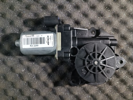 D294500 моторчик правого переднього скла для alfa romeo