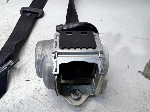 Gurten Sicherheits rechts heck AUDI A5 8W 8W8857806B beschädigt