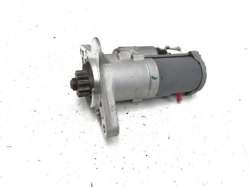 L8D211001BC - Jaguar e-pace 2023 1.5 гібридний стартер l8d2-11001-bc land rover