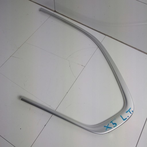 Молдинг стекла левый задний BMW X5