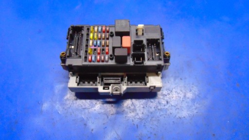 БЛОК ПРЕДОХРАНИТЕЛЕЙ BSI 69502288 IVECO DAILY IV 06-14R