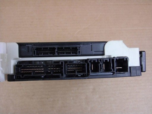 Toyota Corolla E21 compartment module control unit komfortu MPX 82730-12Z20-A