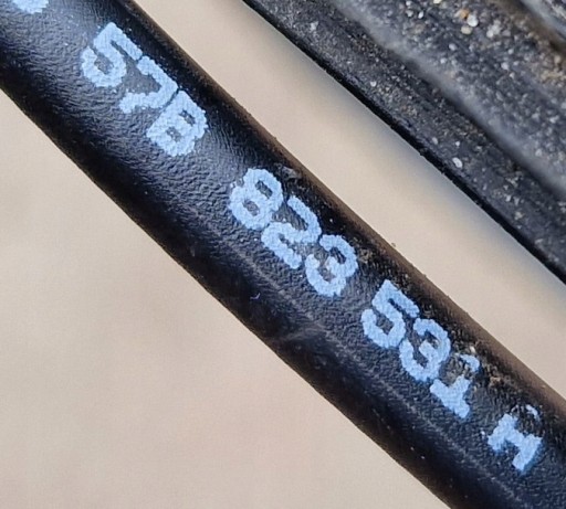Câble de la serrure du capot 57B823531A SKODA KAROQ Original