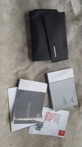 NISSAN JUKE КНИГА КЕРІВНИЦТВО ЧОХОЛ ОБКЛАДИНКА