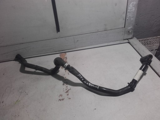 L1BG-18K497-AD - FORD FIESTA MK8 ВОДЯНОЙ ШЛАНГ 1.0 ECOBOOST