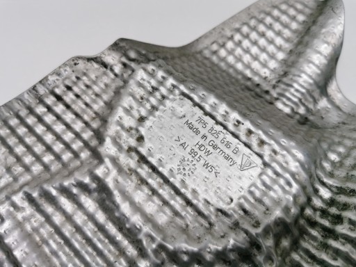 cover TERMICZNA PORSCHE CAYENNE II 7P5825616B