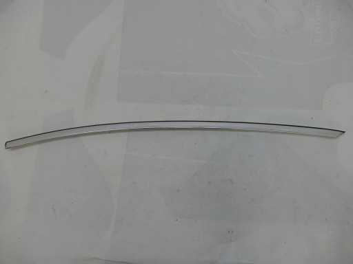MERCEDES W207 A207 CABRIO lišta pravý předek CHROM