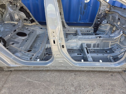 Toyota Corolla E21 Kombi threshold right