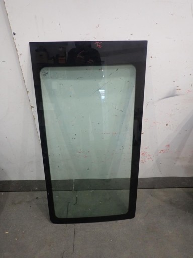 Боковое стекло левое VW T6 2015-
