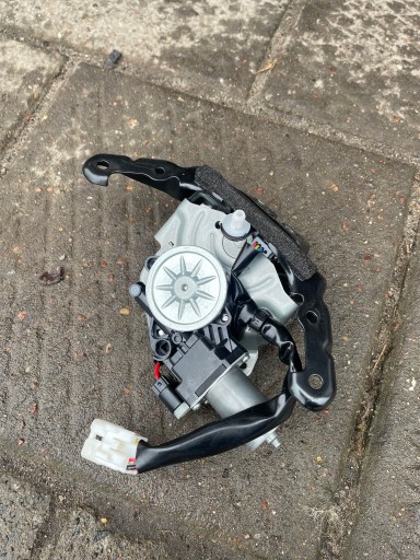 Замок кришки багажника Lexus RX450H IV 15-> RX300 RX DOWN 163800-0700