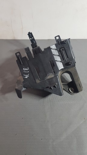 68318605AA - Jeep grand cherokee wk2 19-22 основание блока предохранителей 3.6 сша