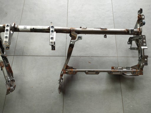 Volkswagen Amarok II pillar of the dashboard rozdzielczej MB3B2104545BG
