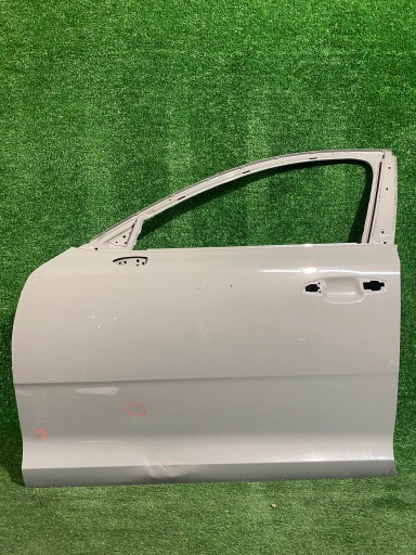 Левая входная дверь kia stinger