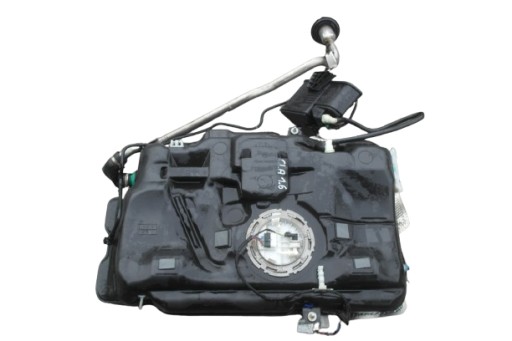 MERCEDES CLA W117 13-19 1.6 TURBO CGI tank kraftstofftank WLEW Benzin