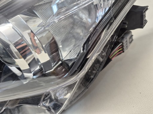 TOYOTA AURIS II 2 LIFT 15- light left front front lens 81150-02K30