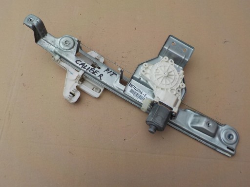 Mécanisme essuie glaces Droite Arrière dodge caliber 2006r